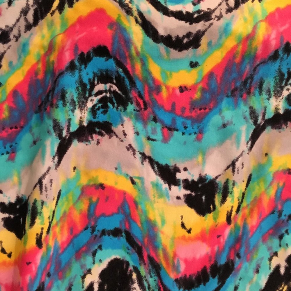 NEW 🎉 HOST PICK 🎉 Mudd Tie Dye Wave Tankini - Picture 6 of 10